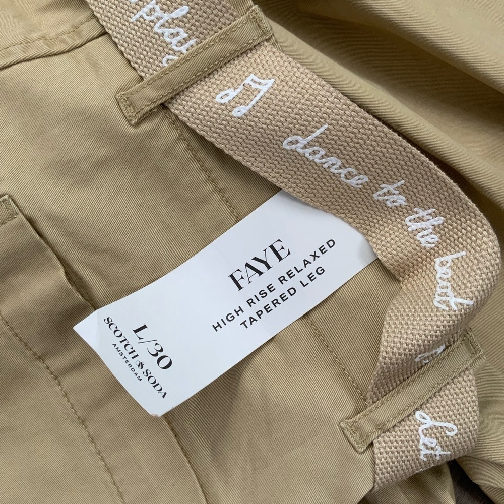 Scotch & Soda Faye High-Rise Relaxed Tapered Leg Paperbag Utility Pant - Picture 11 of 11